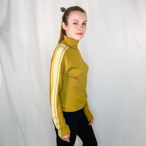 FUBU Vintage Dijon Mustard Spell Out Sweater 0862 - Picture 2 of 8